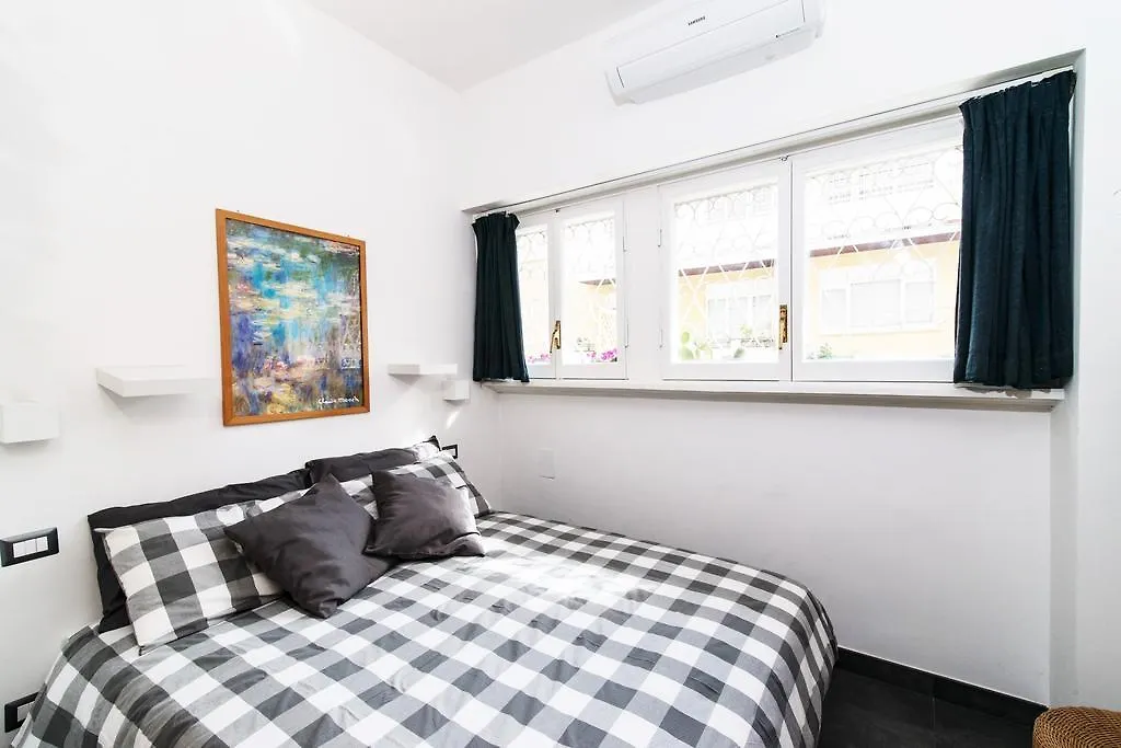 Apartment Luxury Property In Vatican Area Rome Italy